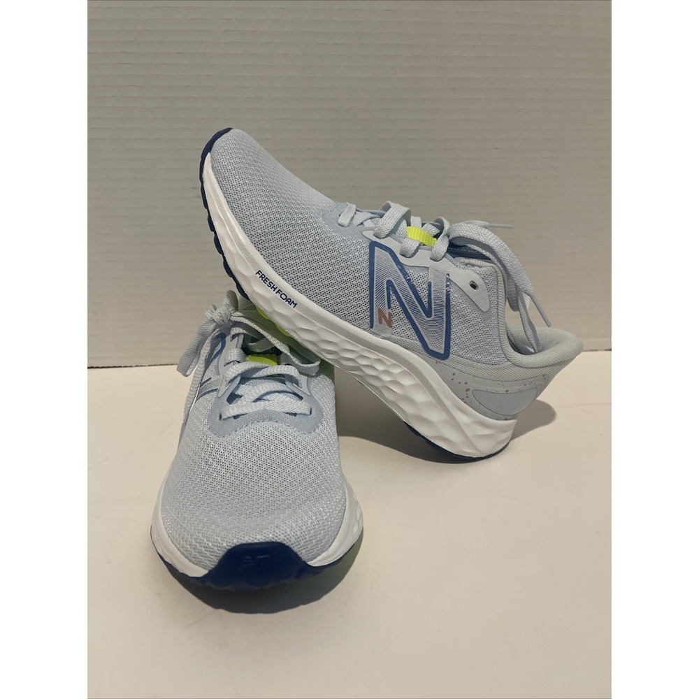 Woman's Sneakers New Balance Fresh Foam Arishi v4 Running Shoe WARISC14 Blue Sz6